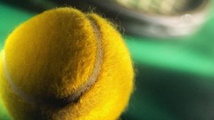 Tennis tennis balls