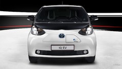 Toyota iQ