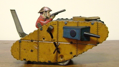 Toys tanks figurines