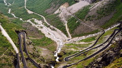Trollstigen Norway traffic needs