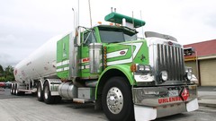 Trucks peterbilt