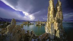 Tufa Towers Mono Lake