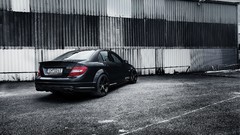 Tuning Mercedes-Benz races Mercedes Benz C63