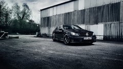 Tuning Mercedes-Benz races Mercedes Benz C63