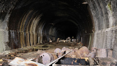 Tunnel back The looking again This dsc along