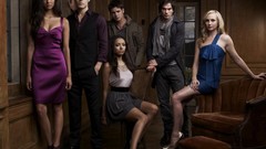 TV Nina Dobrev Candice