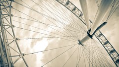 Ubuntu grayscale ferris wheels
