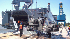 Vehicles apache Aircraft military