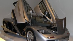 Vehicles McLaren F1