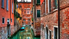 Venice houses