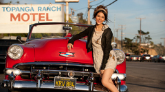 Victoria justice woman