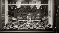 Vintage monochrome USA historic 300 (movie)