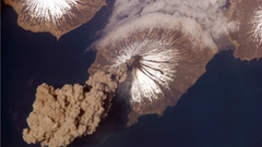 Volcanoes dust