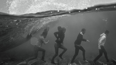 Walk monochrome underwater split-view