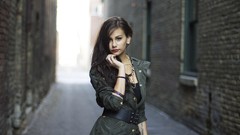 Wall woman rings jackets bracelets models necklaces