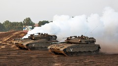War Army fight soldiers armor military tracks israel tanks 