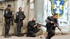 War graffiti weapons Guns police running slum Rio de Janeiro 