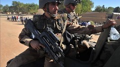 War weapons Guns Army soldiers French military Africa Rifles 