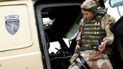 War woman weapons Guns Army soldiers military vest blondes 