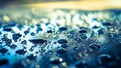 Water drops close-up bokeh