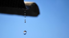 Water drops macro depth