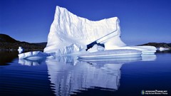 Water ice giant icebergs