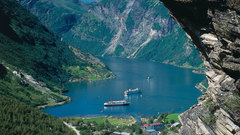 Water Mountains geiranger fjord