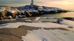 Water snow lighthouses