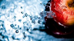 Water wet macro apples