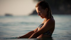 Water woman blondes models bikini