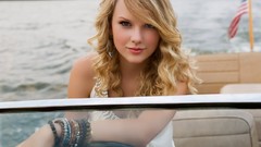Water woman Celebrity blondes taylor swift
