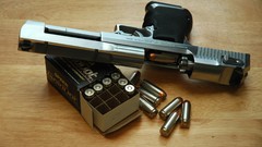 Weapons Desert eagle