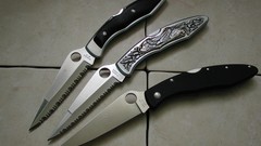 Weapons Powerful pocket knife serrated blade lock back