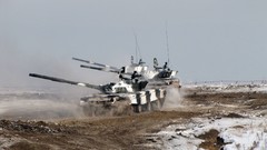 Weapons tanks Powerful