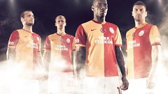 Wesley sneijder Didier Drogba galatasaray Burak Yilmaz Semih 