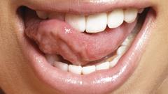 Wet lips Jessica Biel