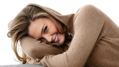 White bar Women blondes smiling models hoodie refaeli