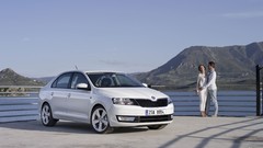 White cars couple Beaches Škoda