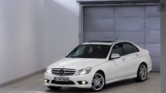 White cars Mercedes-Benz 2008