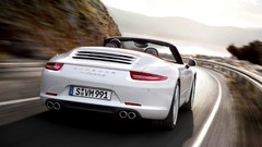 White cars porsche 911