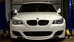 White garage m5 BMW E92