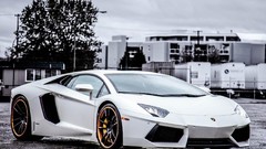 White Italy Lamborghini-Aventador