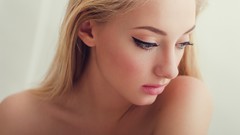 White woman faces blondes models