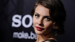 Willa holland