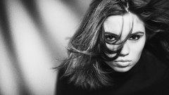 Wind woman She faces blondes brunettes models