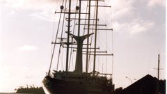 Windsong at rest high