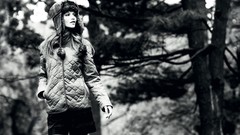 Winter photo shoot grayscale Cintia Dicker