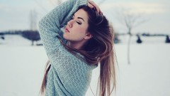 Winter woman closed eyes brunettes