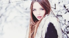 Winter woman faces brunettes models