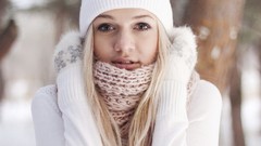 Winter woman hats blondes